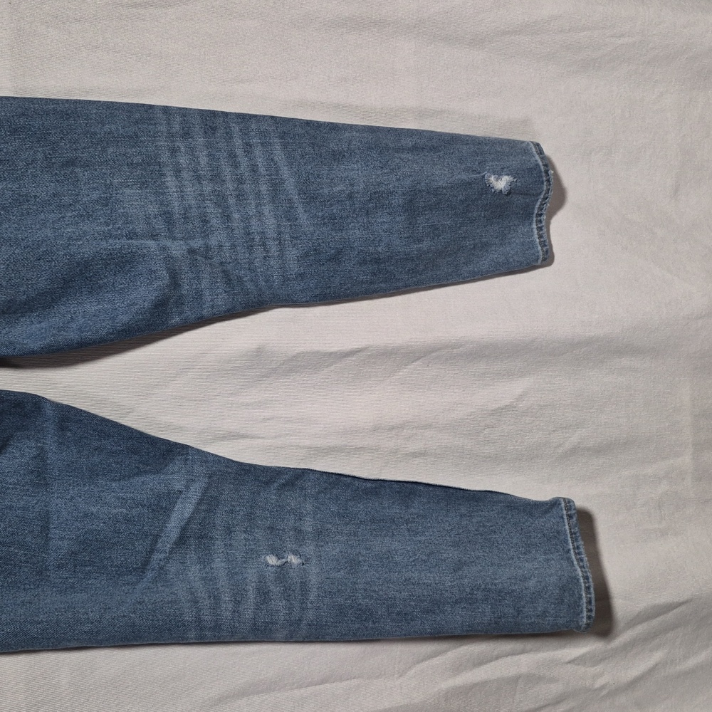 American Eagle Ripped - Picture 4 of 6